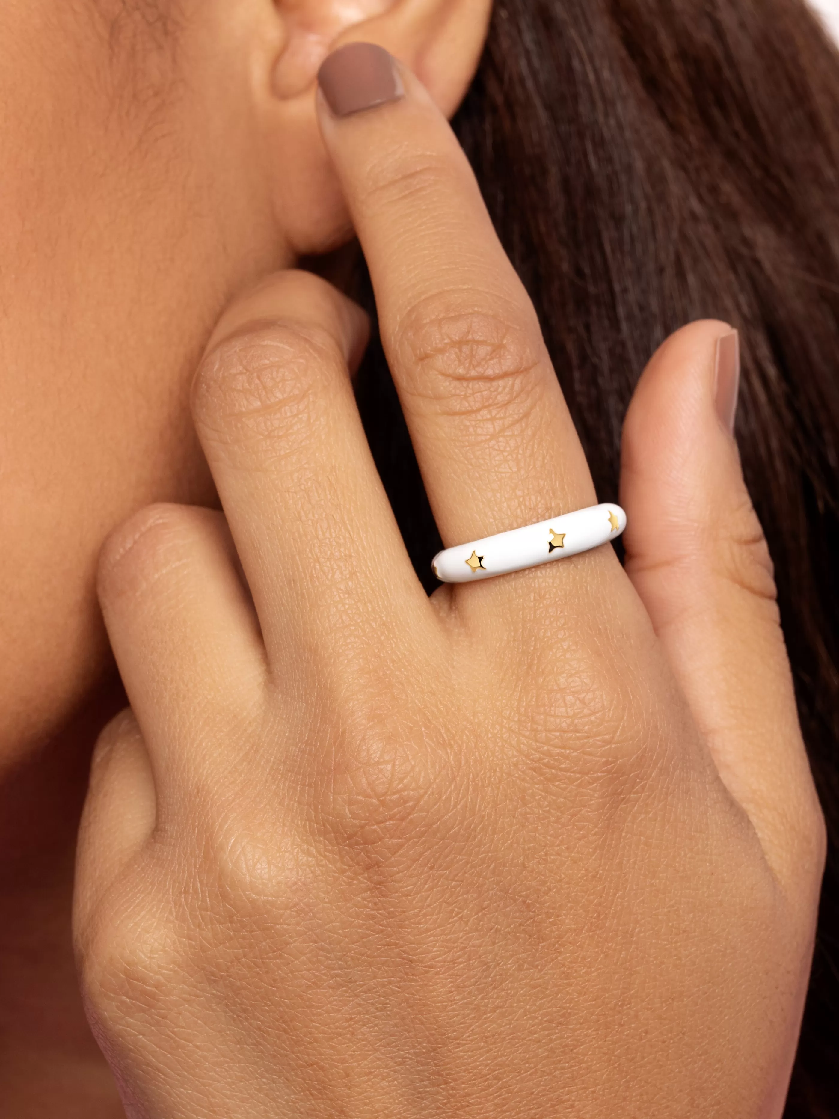 SINGULARU Anillo Stars White Enamel Bano Oro- Anillos Ajustables
