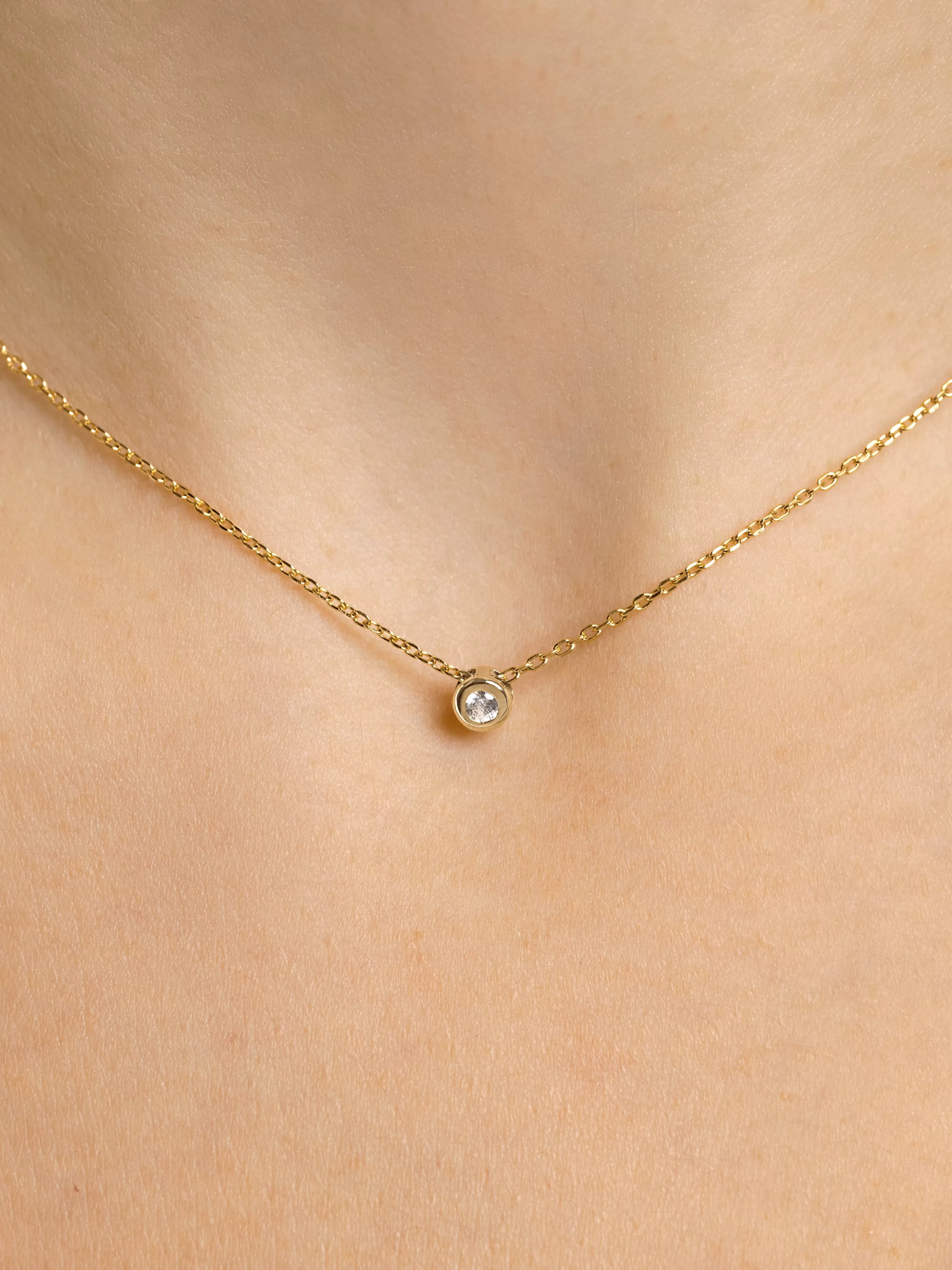 SINGULARU Collar Grace Oro Amarillo 9Kt Con Topacio Blanco- Joyas Oro 9Kt