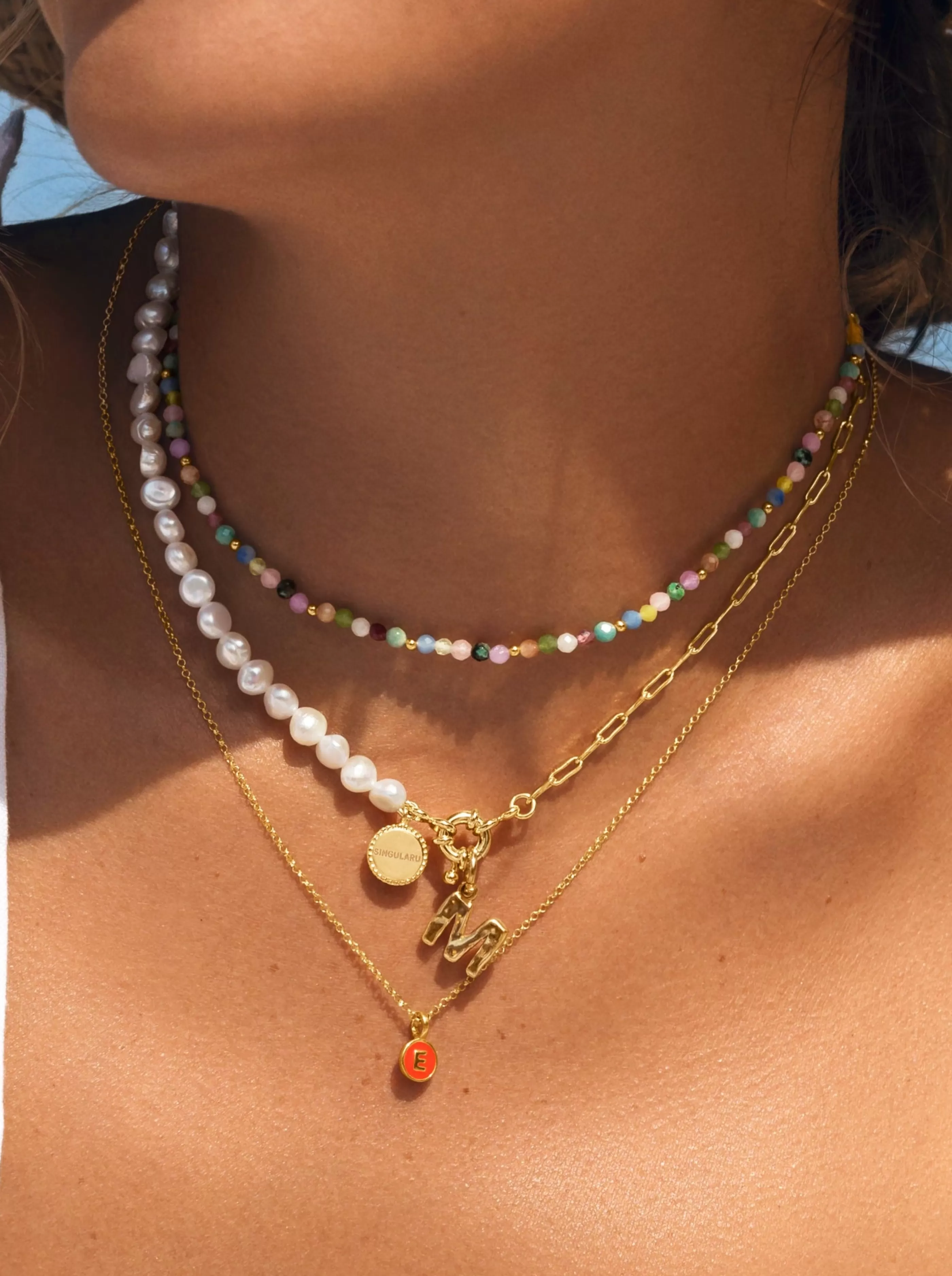 SINGULARU Collar Letter Rainbow Enamel Plata Bano Oro- Collares Personalizados