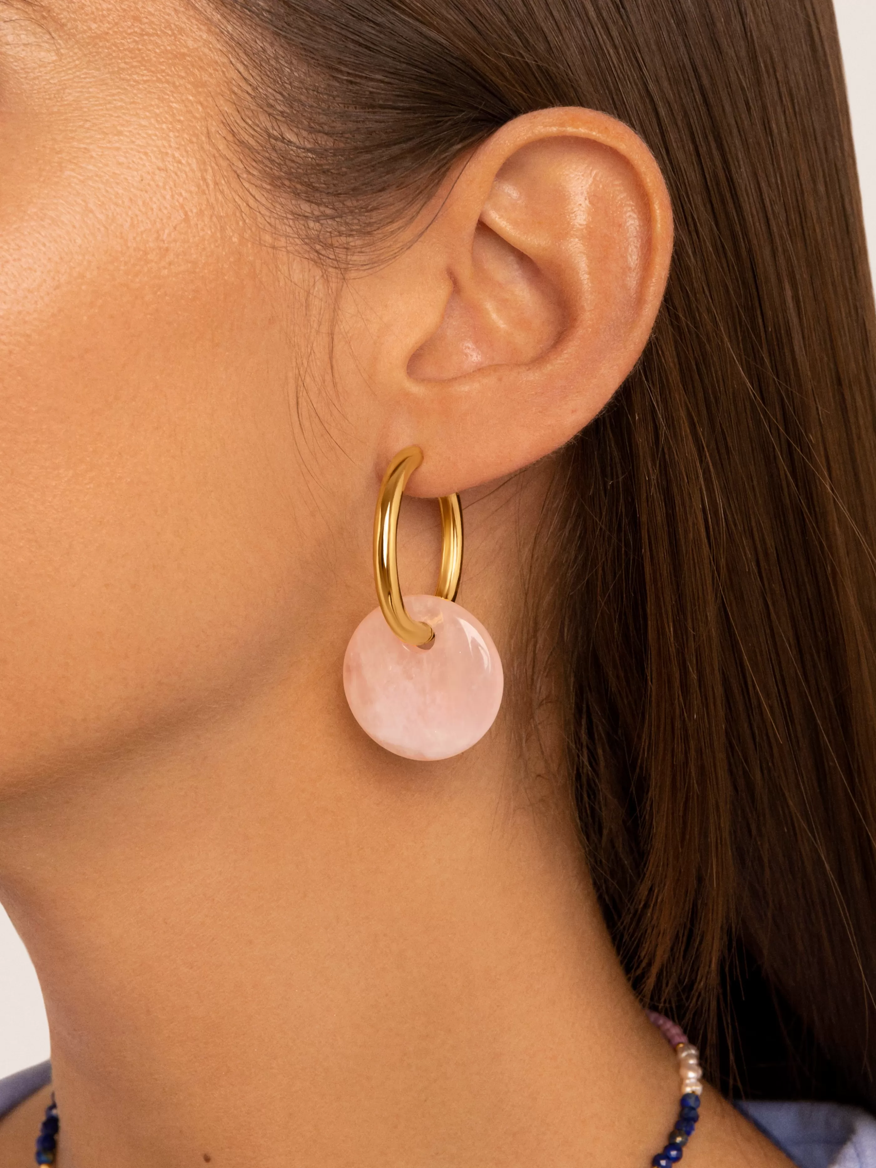 SINGULARU Pendientes Aro Carmen Amulet Rose Bano Oro- Pendientes De Colores