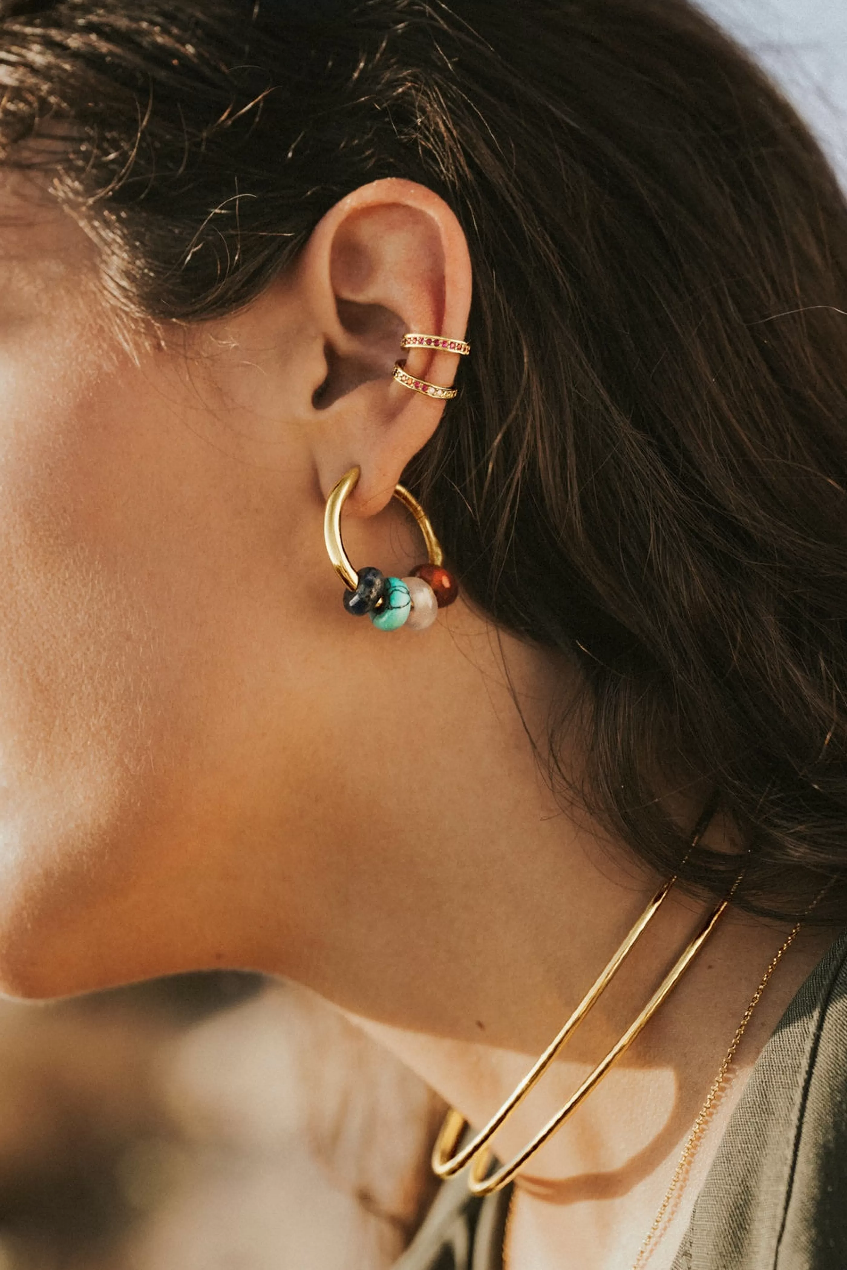 SINGULARU Pendientes Aro Carmen True Colors Bano Oro- Pendientes De Colores