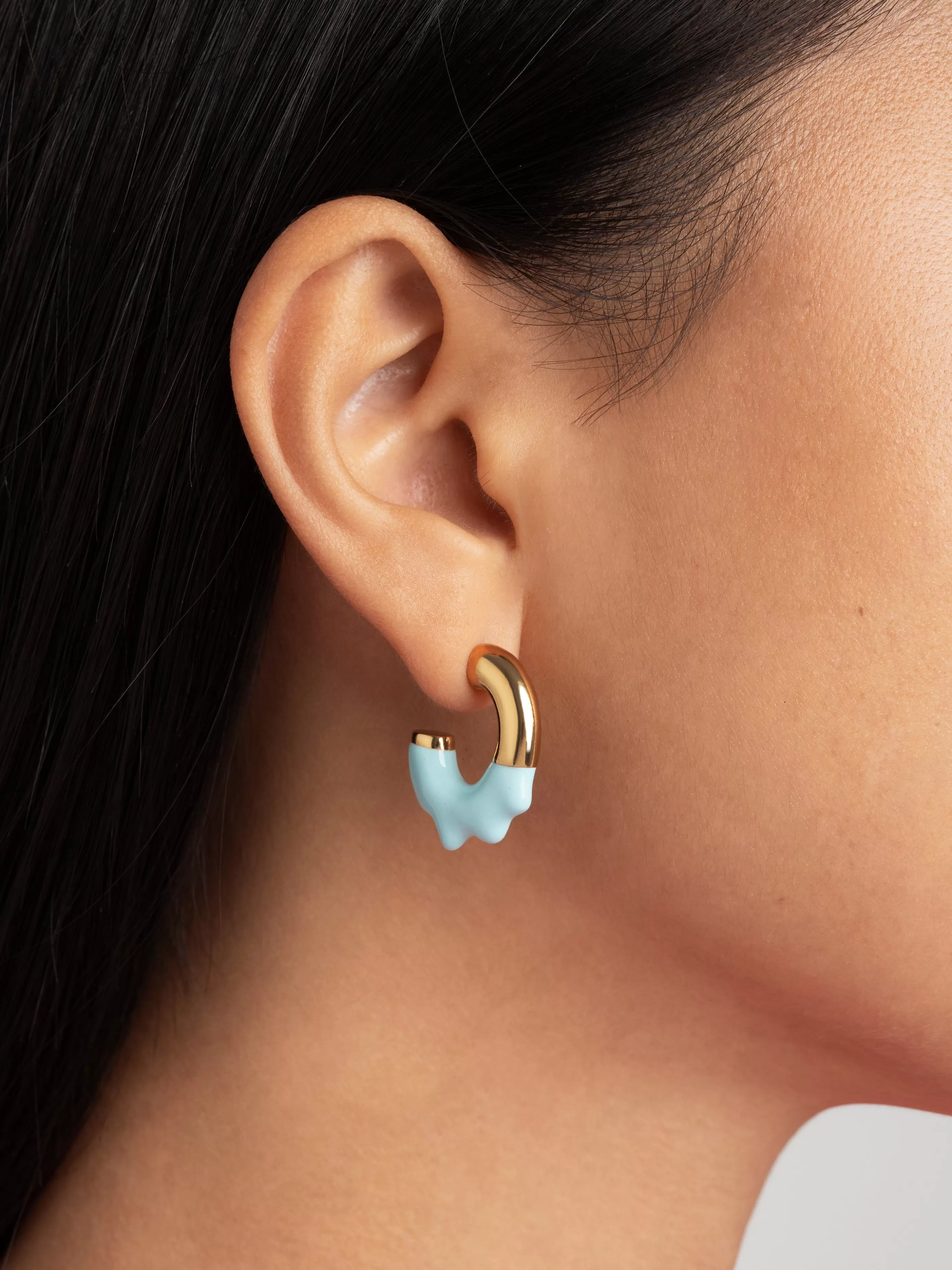 SINGULARU Pendientes Aro Melted Sky Enamel Bano Oro- Pendientes De Colores