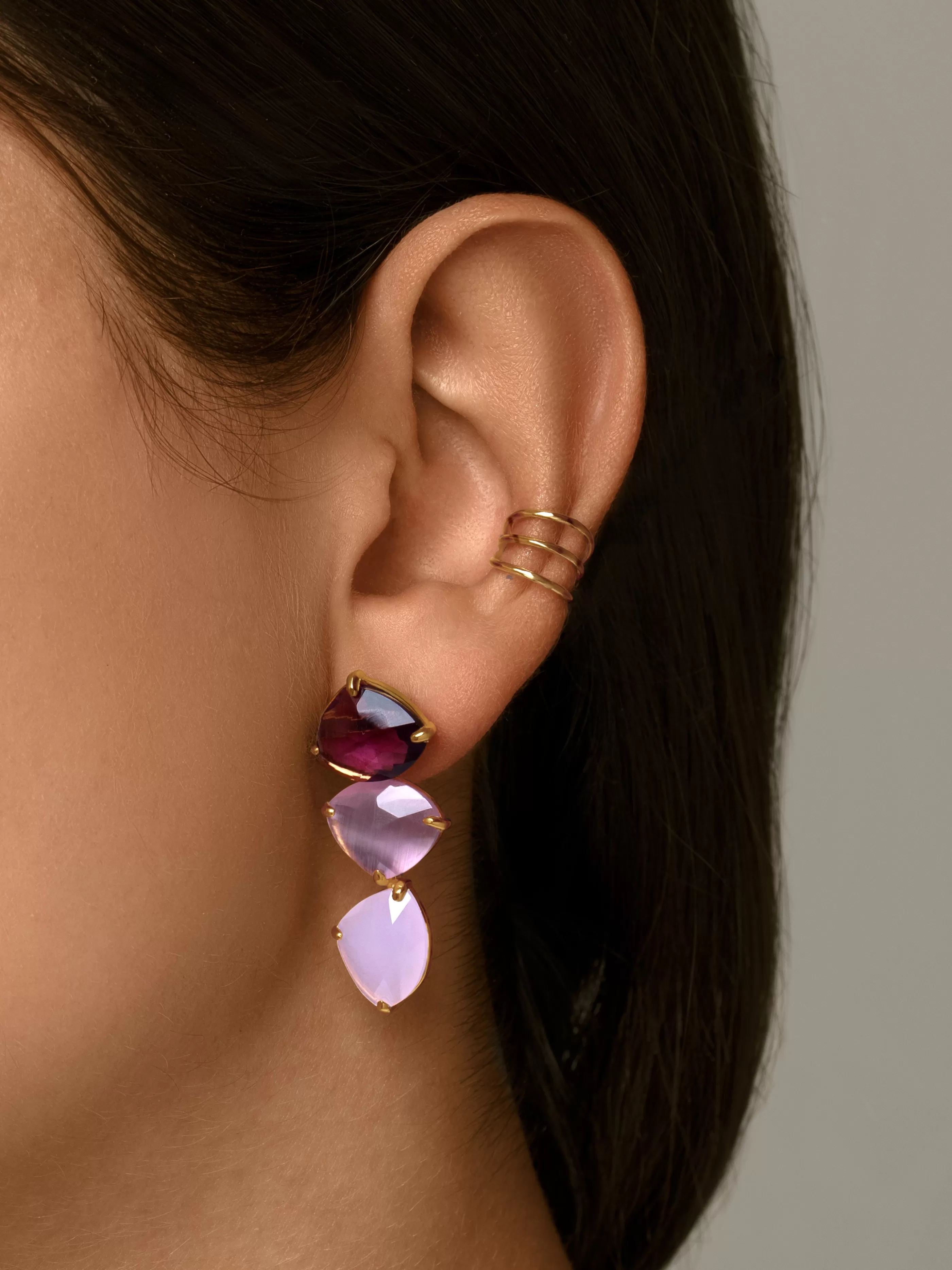 SINGULARU Pendientes Drop Syra Rose Bano Oro- Pendientes De Colores